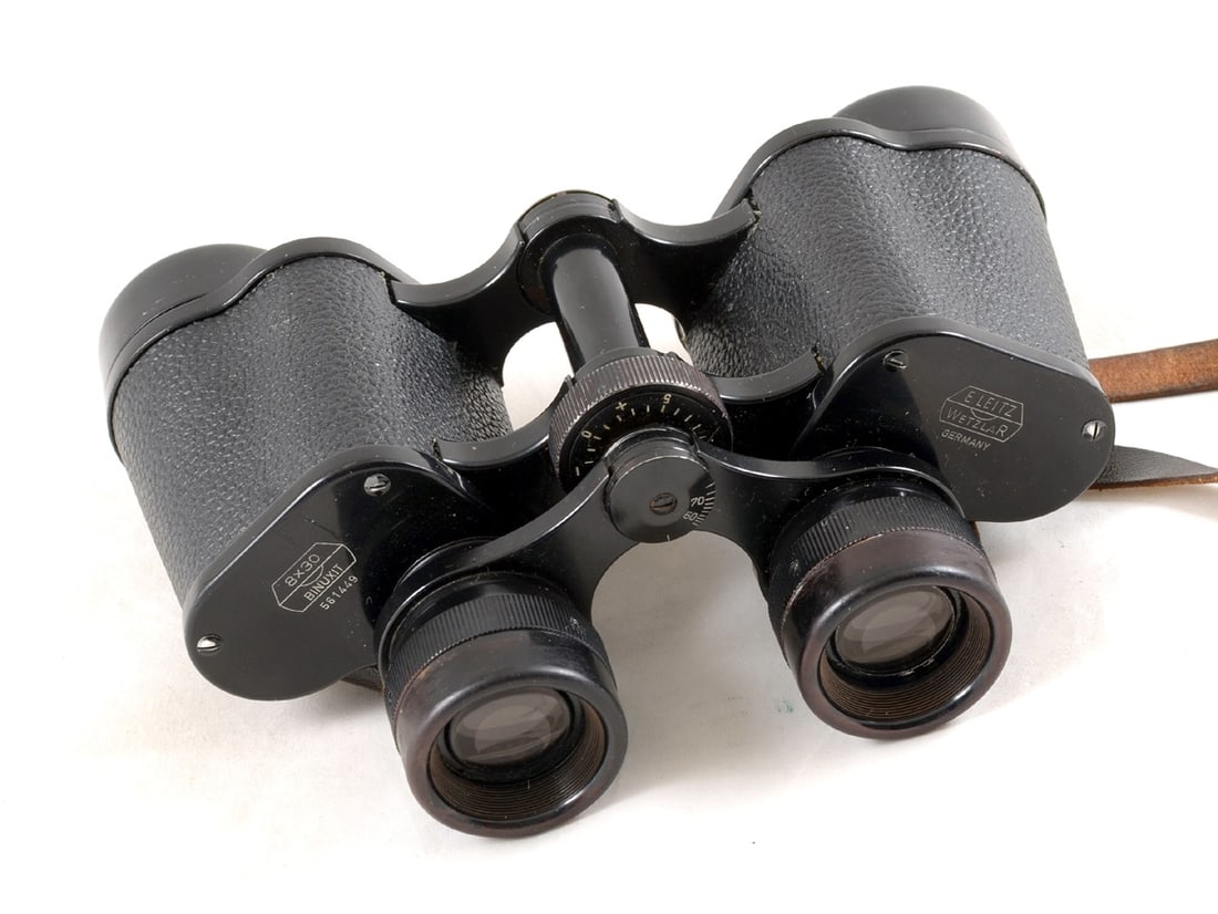 Leitz 8x30 Binuxit Binoculars. #561449 - 2