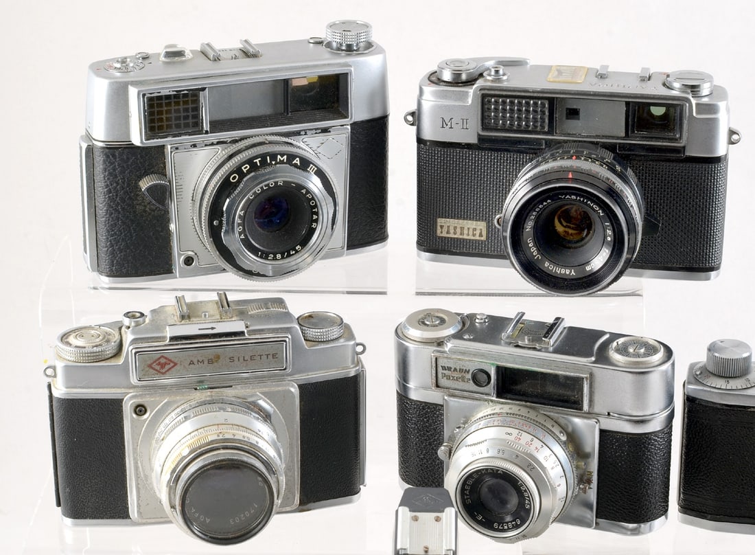 A Working Pigeon 35mm Camera with Tomioka 45mm f3.5 Lens. Plus a selection of other vintage cameras. - 3