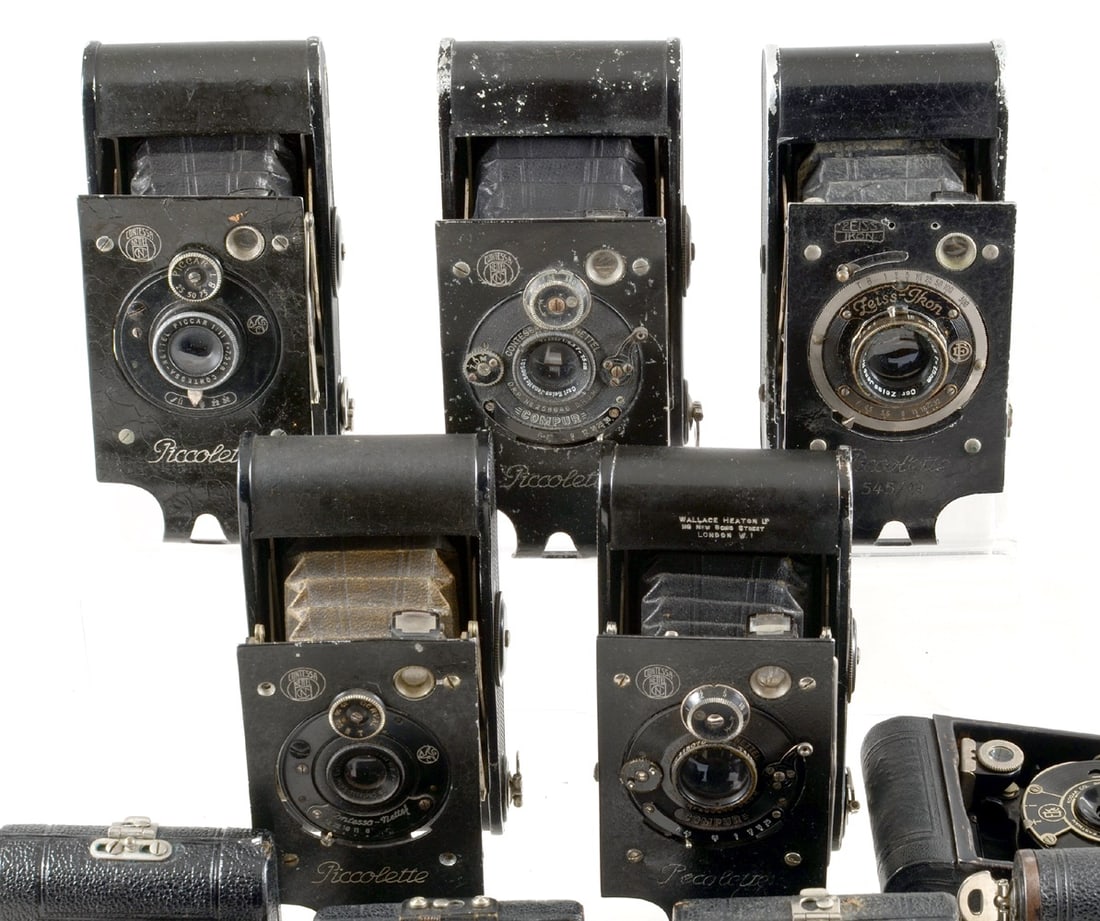 5 Contessa Nettel Piccolettes Plus other small folding cameras. - 2