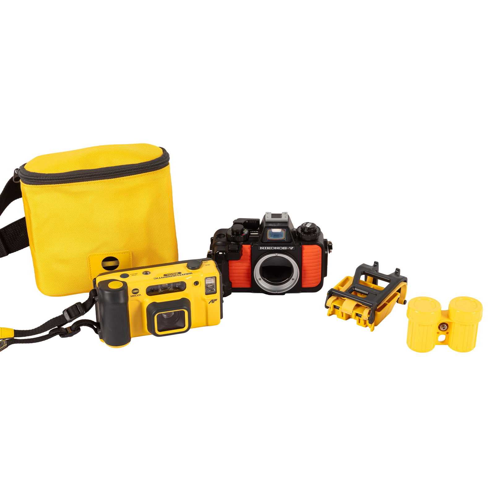 Underwater 35mm Cameras Nikonos & Minolta: Underwater 35mm Cameras Nikonos & Minolta Nikon Nikonos-V Serial No: 2052843 Body: G - some tarnishing to viewfinder internally Shutter: working Minolta 350L Weathermatic AF Serial No: 92305436