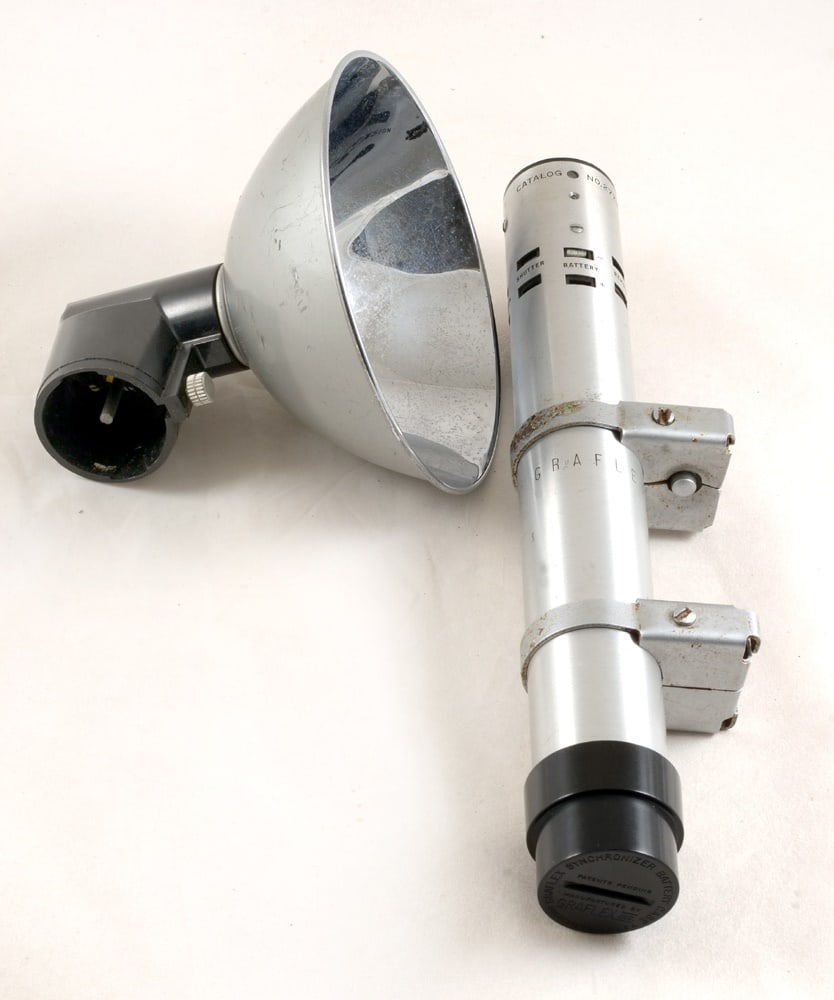 A Large Graflex 2773 Flash Unit. A good Star Wars Light Sabre alternative. - 4