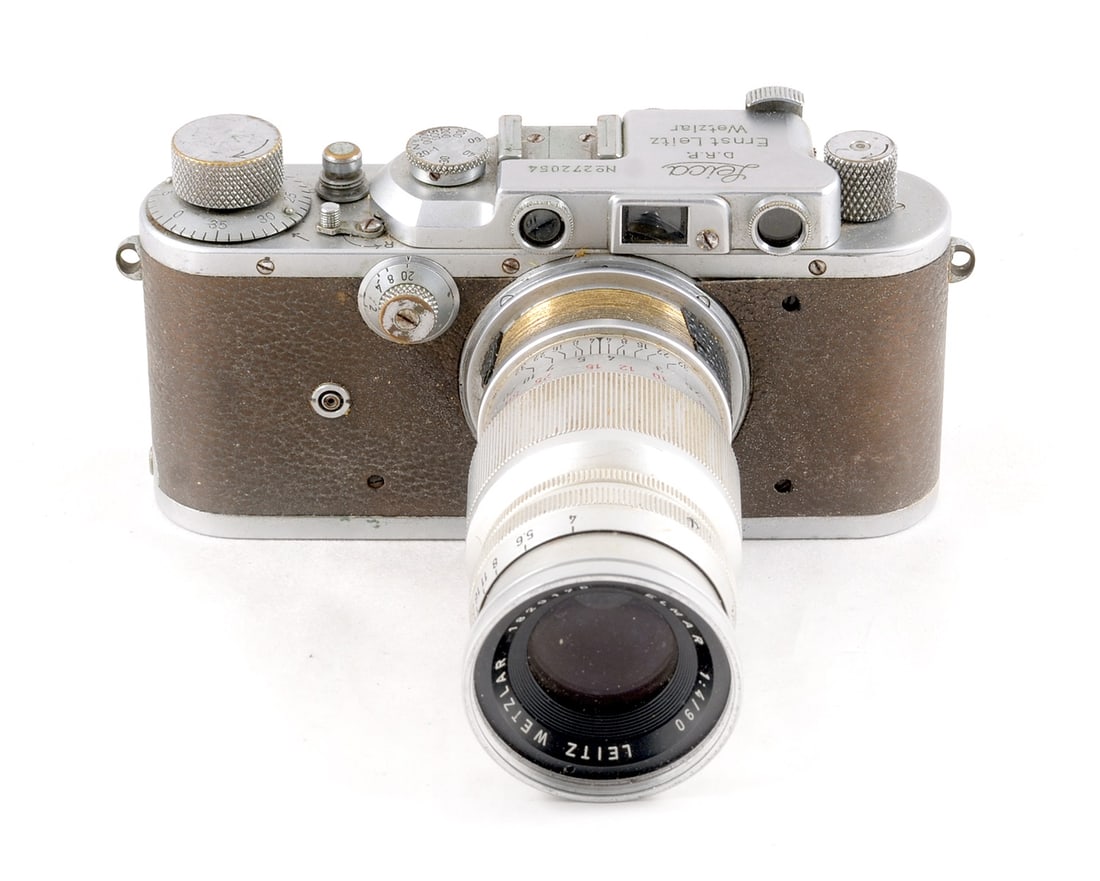 Leica IIIa Rangefinder Camera Body. With Leitz 90mm f4 Elmar lens. (1 of 4)
