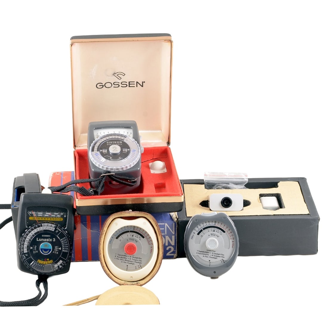 Gossen Colour & Exposure Meters.: Gossen Colour & Exposure Meters. Comprising a clip-on ZB M08 digital light meter, two Gossen Sixticolor colour temperature meters and a Gossen Lunasix 3. All in working order. Also a Gossen Sixtron