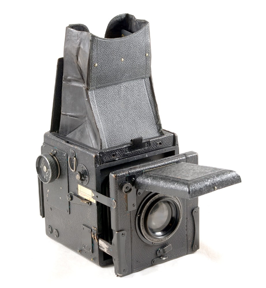 Ensign Special Reflex Plate Camera. With Alids-Butcher 5.25" f3.4 lens. (1 of 3)
