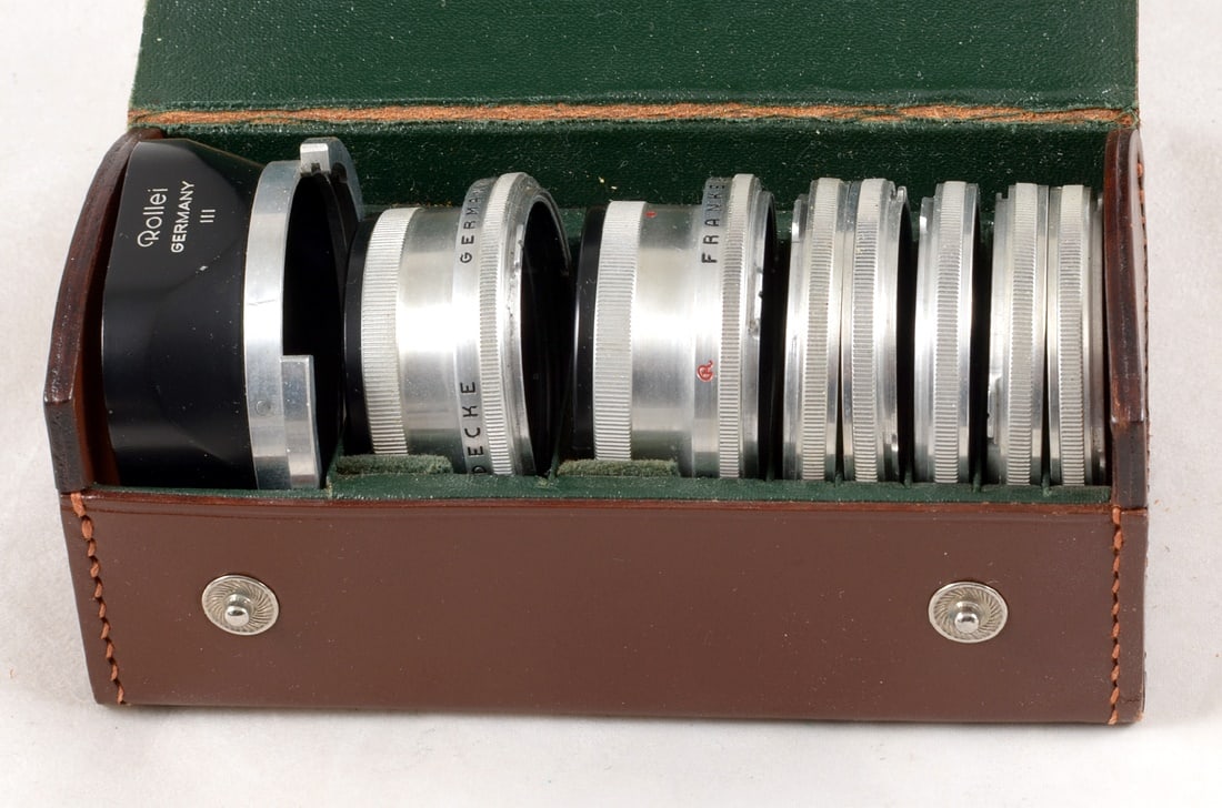 Rolleiflex RIII Bayonet Lens Hood & Filter Set. Plus other accessories. - 2
