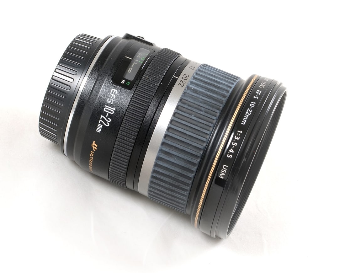Canon EF-S 10-22mm f3.5-4.5 USM Ultra Wide Zoom Lens. With EW-83E lens hood. - 2