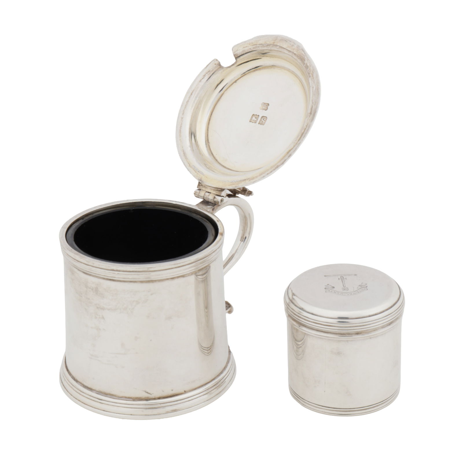 London 1815 by William Parker A George III sterling silver vanity or counter box - 2