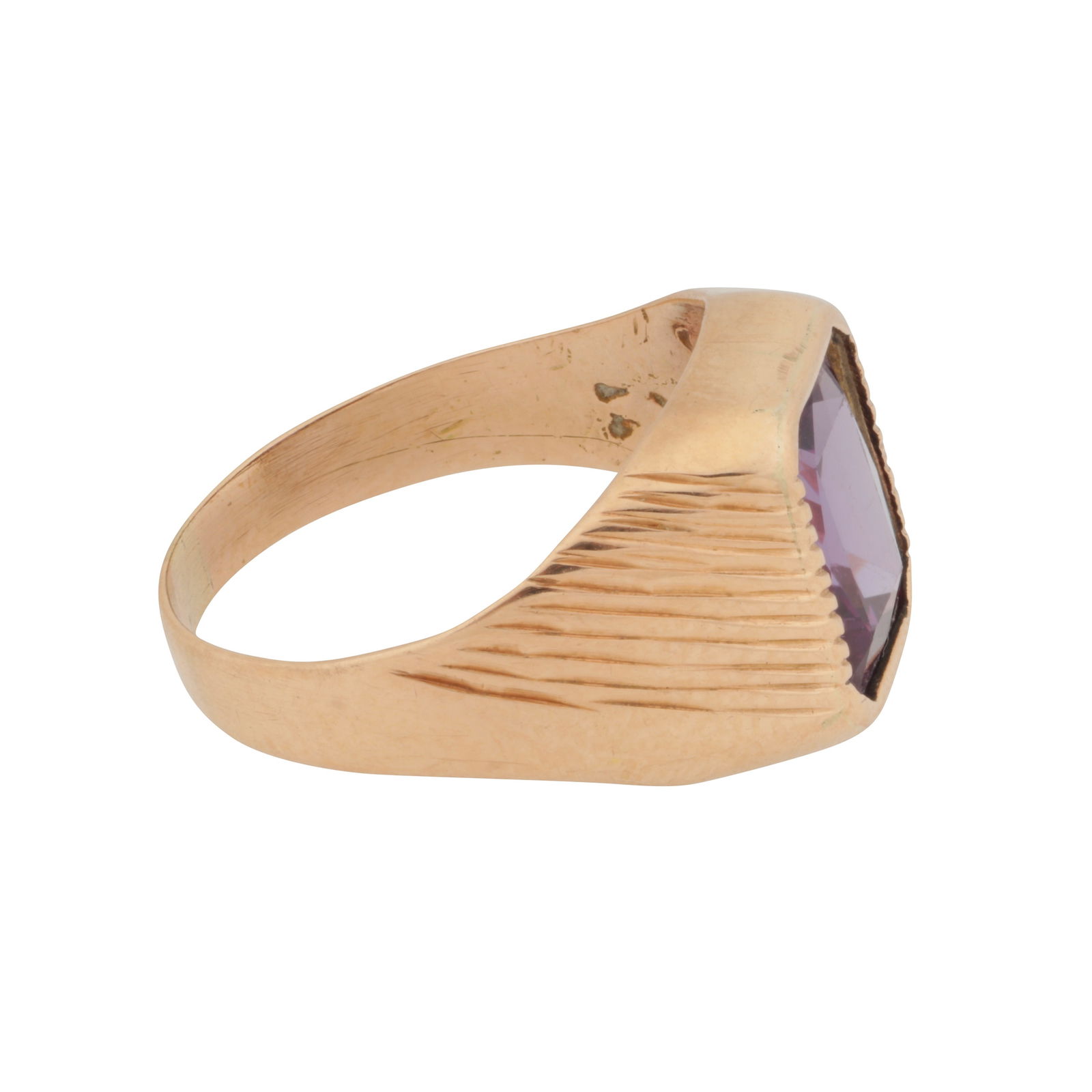 A synthetic colour change sapphire ring Yellow metal - 2