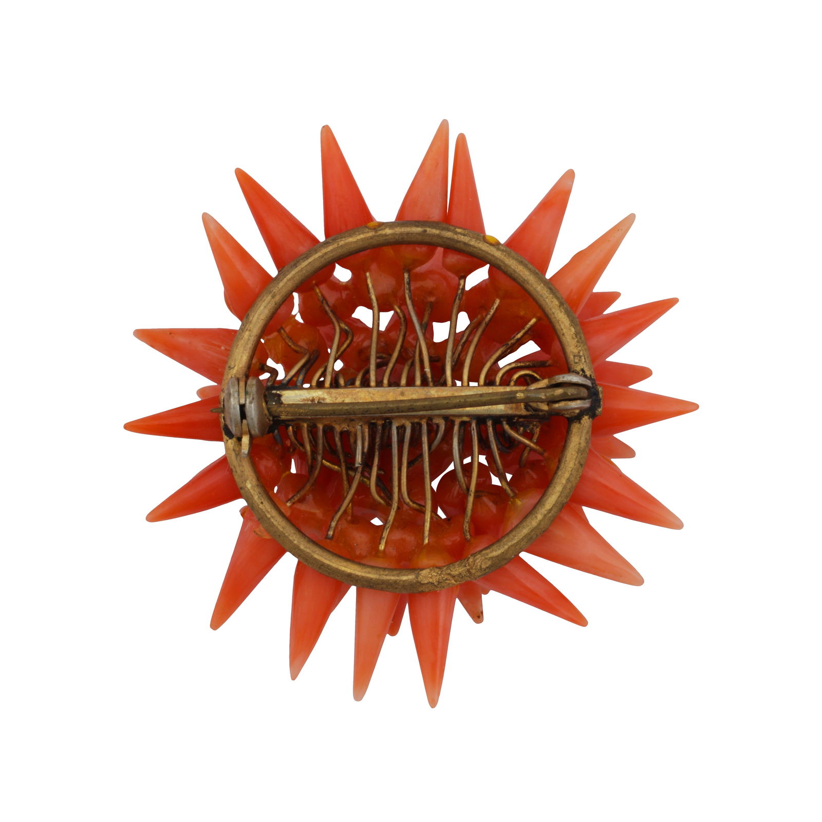 A sea urchin coral brooch Yellow metal - 2
