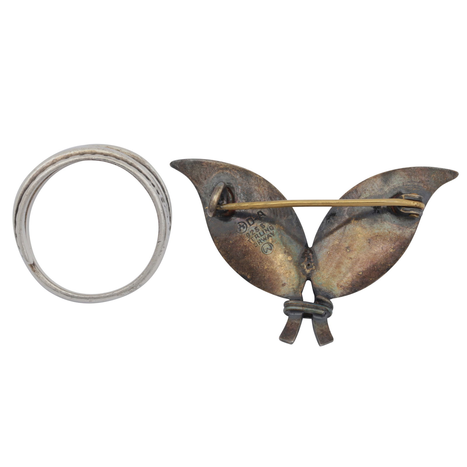 David Anderson | A blue enamel leaf brooch and a ring - 2