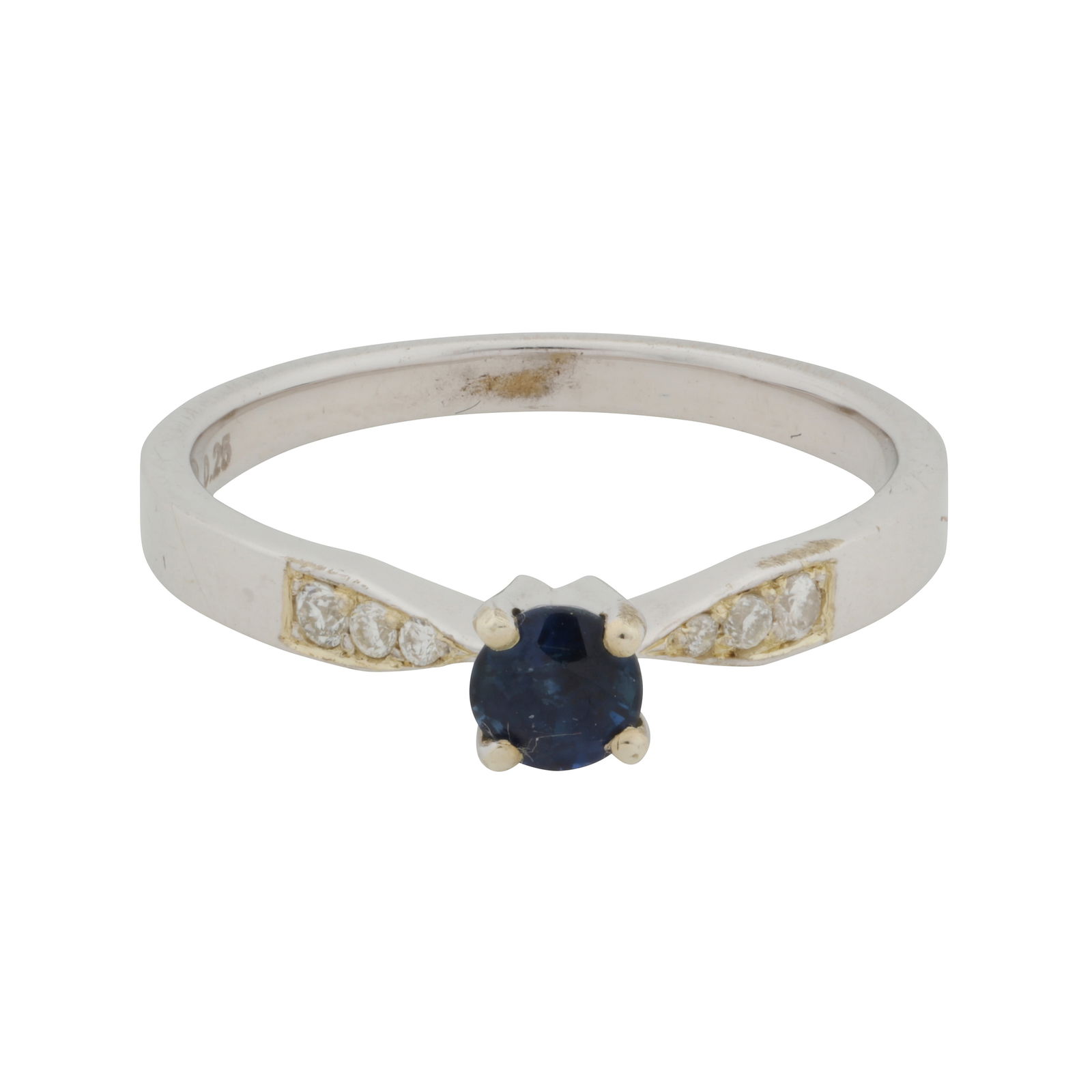 A sapphire and diamond ring 9 carat white gold (1 of 3)