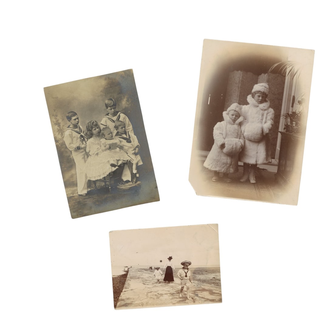 Royal Interest.- Collection of ephemera Photographs, cards and letters - 2
