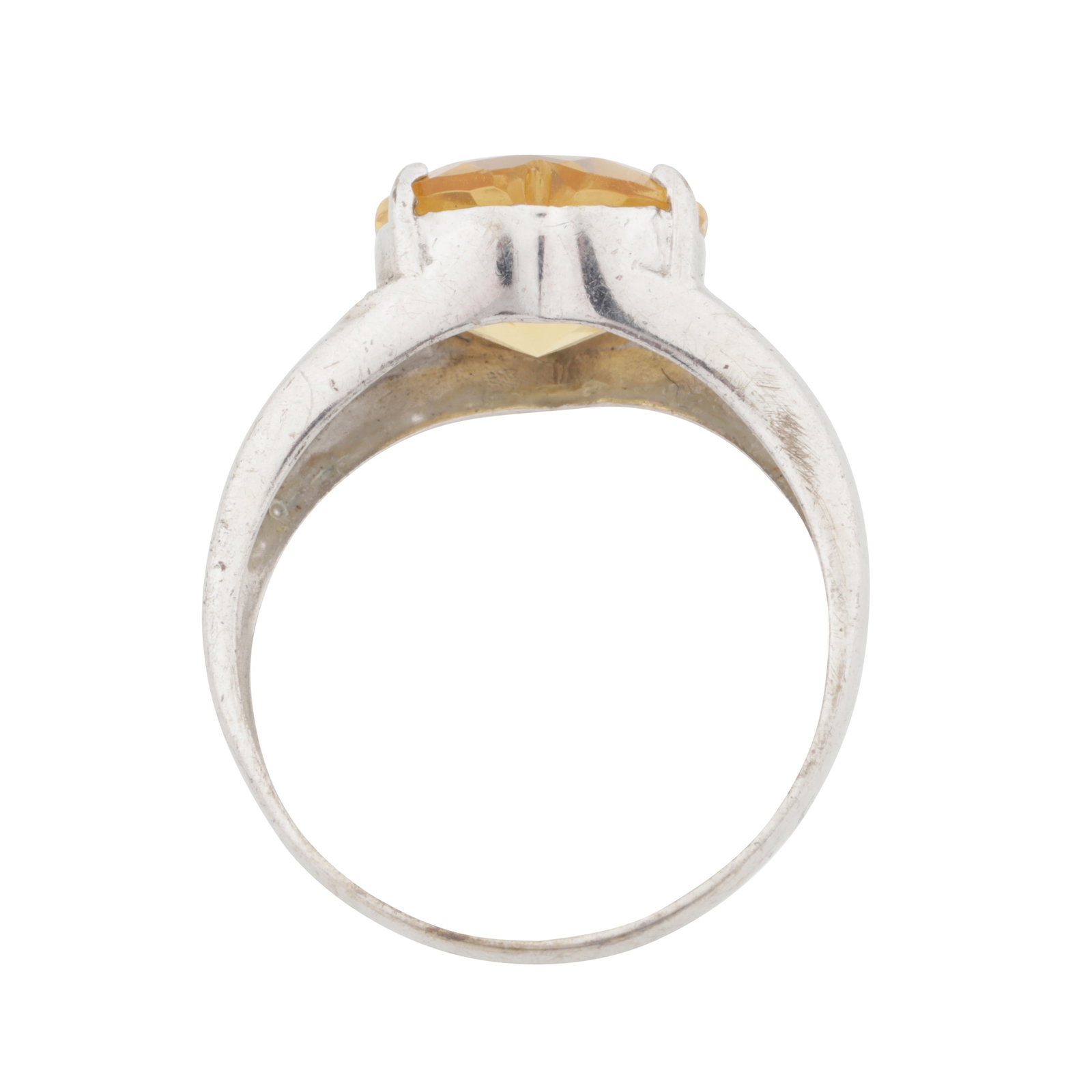 A citrine and diamond heart ring 9ct white gold - 3