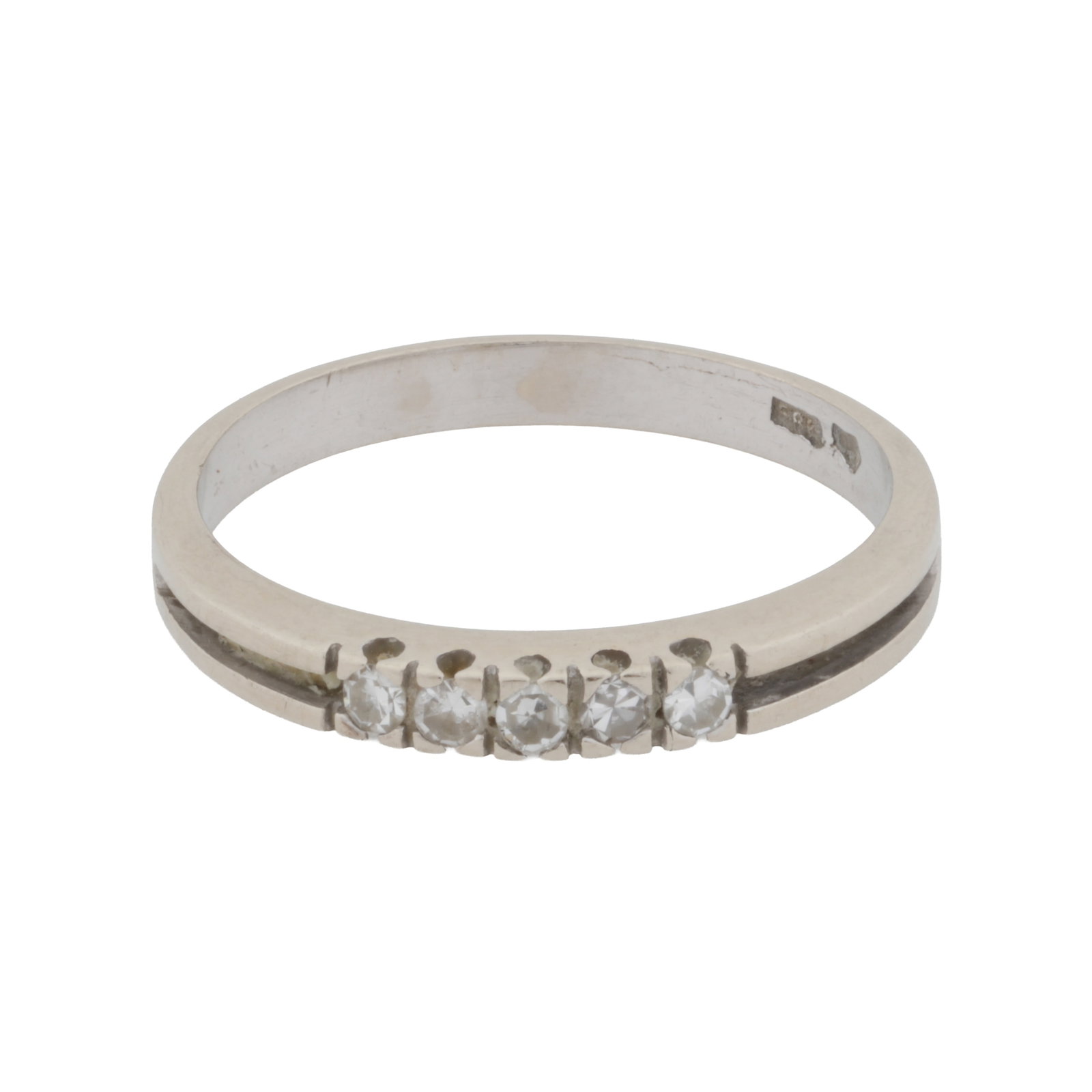 A diamond five-stone ring White metal (1 of 3)
