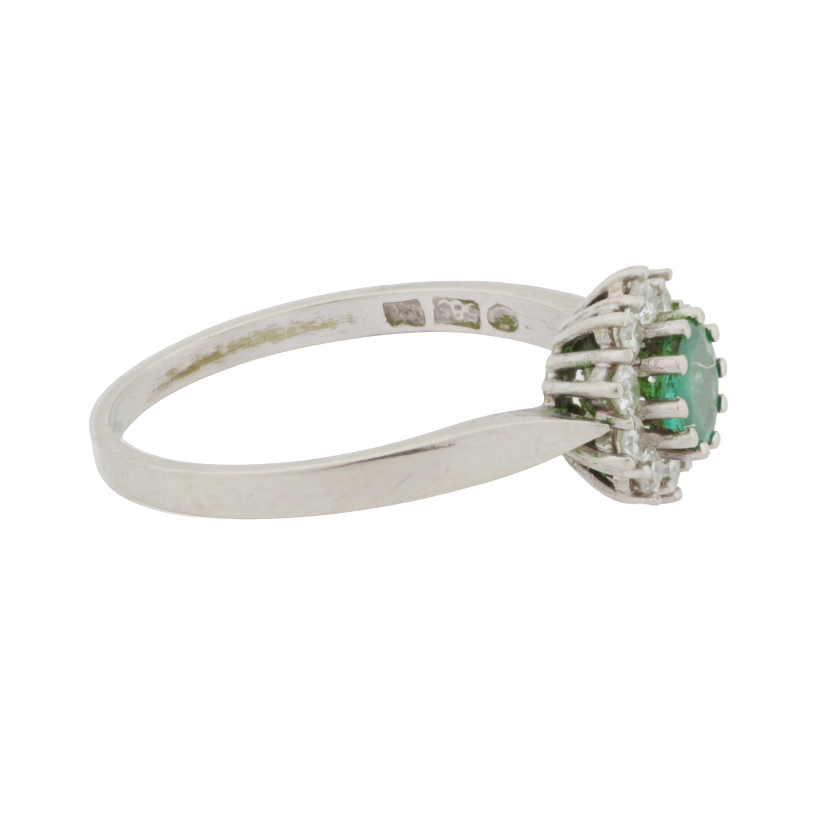 An emerald and white sapphire ring White metal - 2