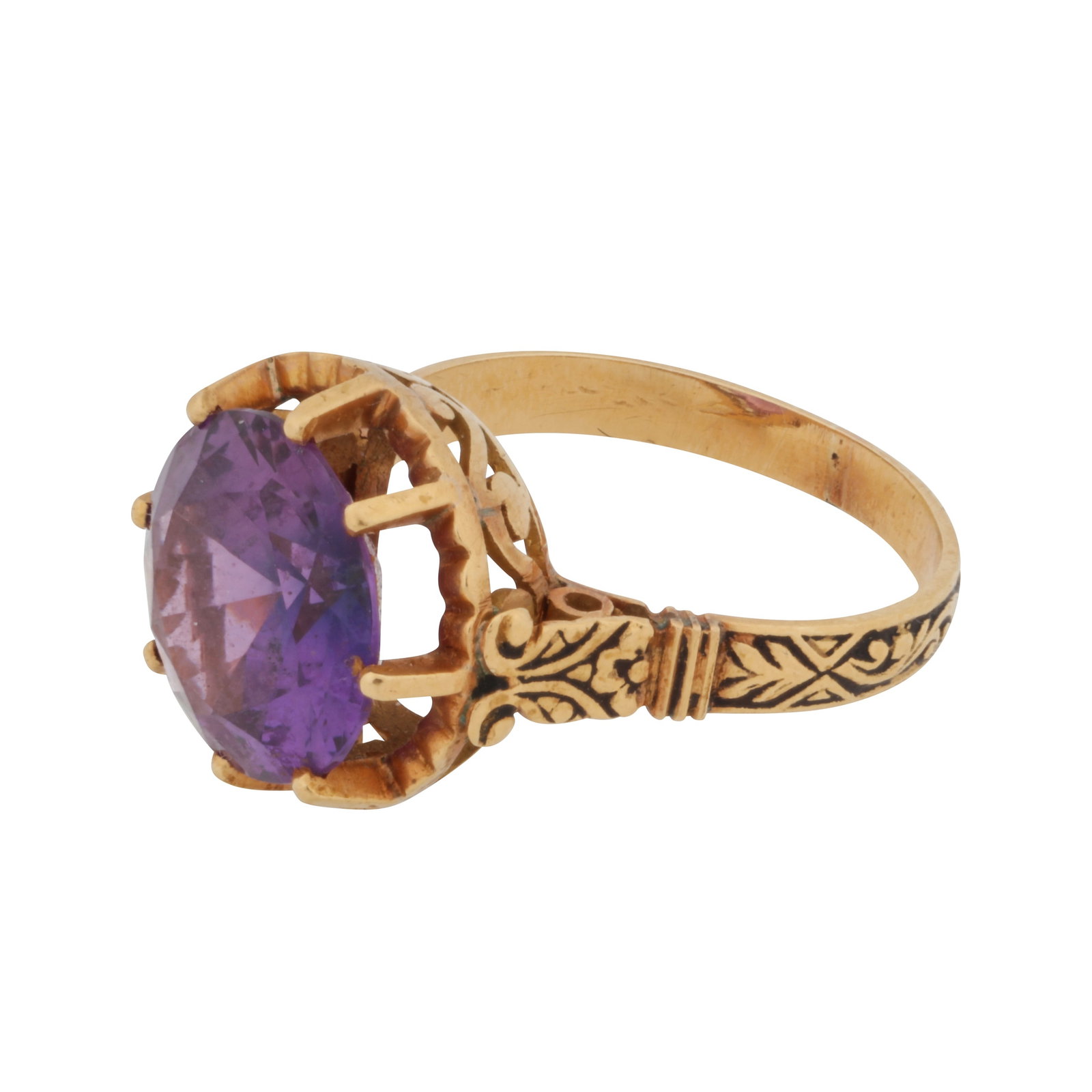 A synthetic purple sapphire single stone ring Yellow metal - 3