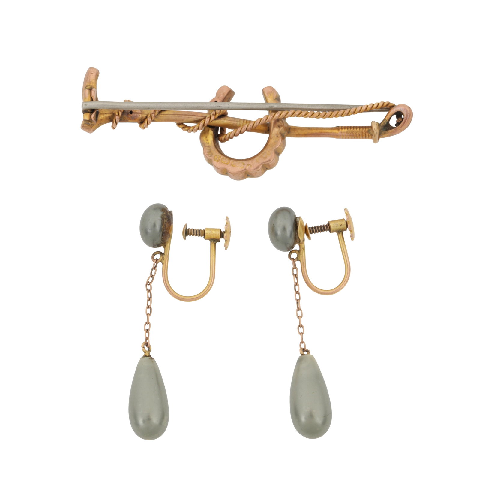A gem set brooch and a pair of grey pearl earrings Yellow metal - 2