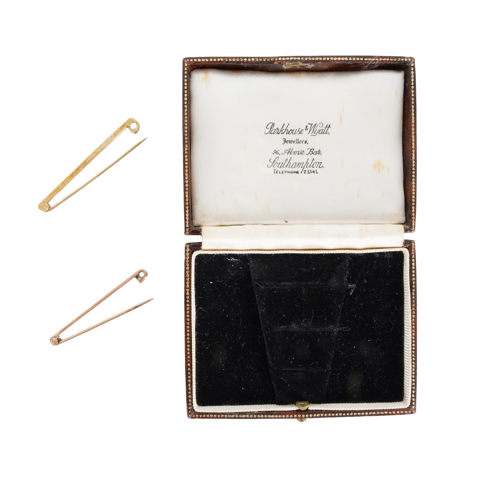 Two tie pins Yellow metal (1 of 1)