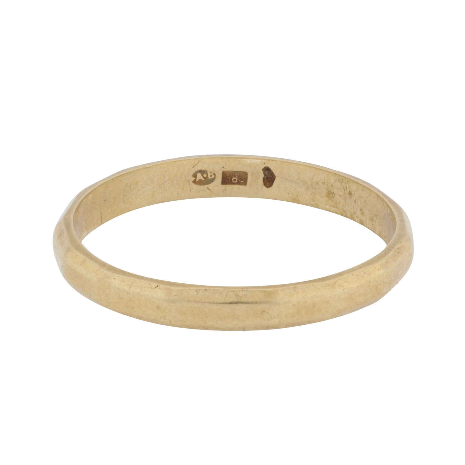 A band ring Yellow metal: A band ring Yellow metal Of segmented design, stamped 585, Austrian assay mark, ring size V