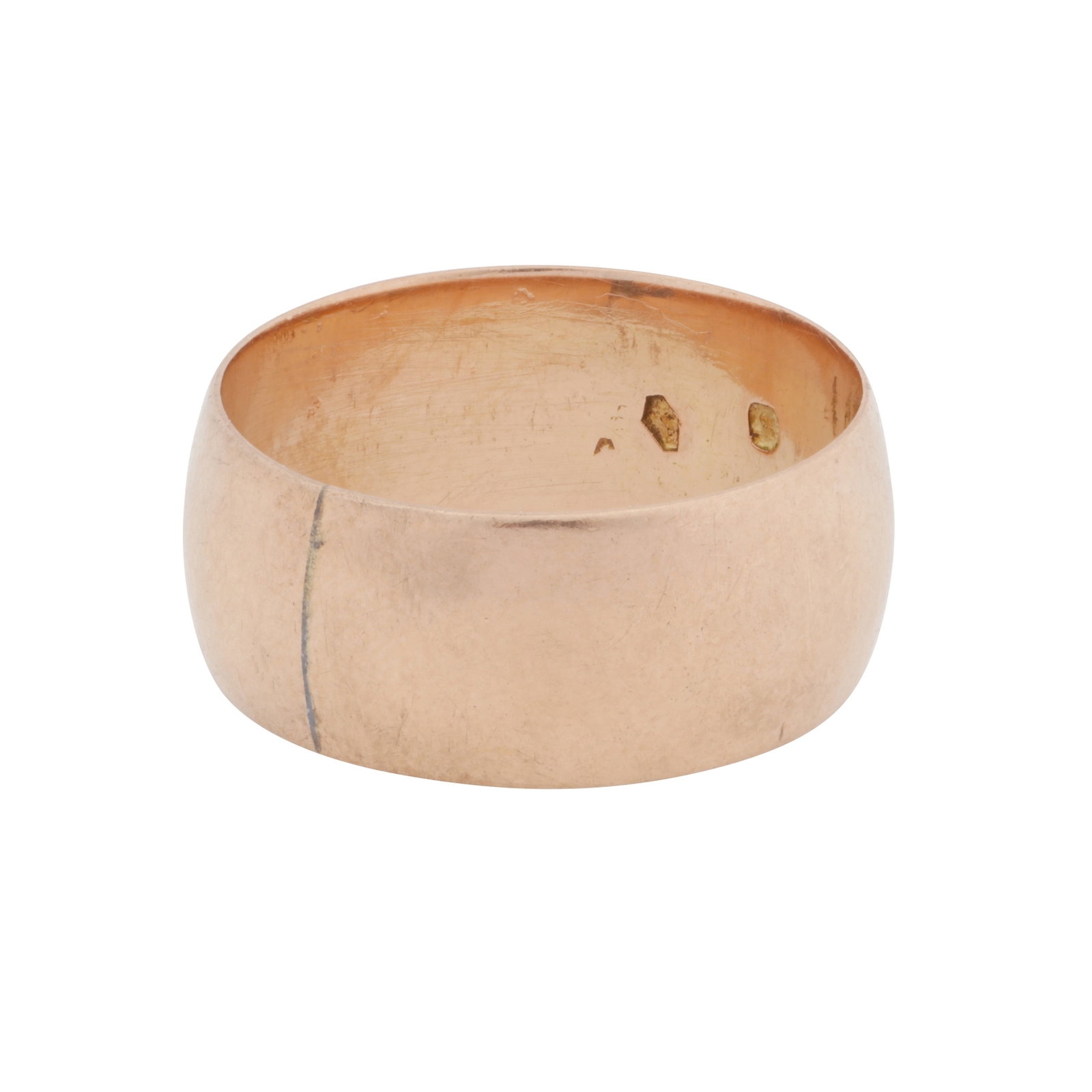 A band ring Yellow metal: A band ring Yellow metal Of polished finish, Austro-hungarian assay mark, ring size Q