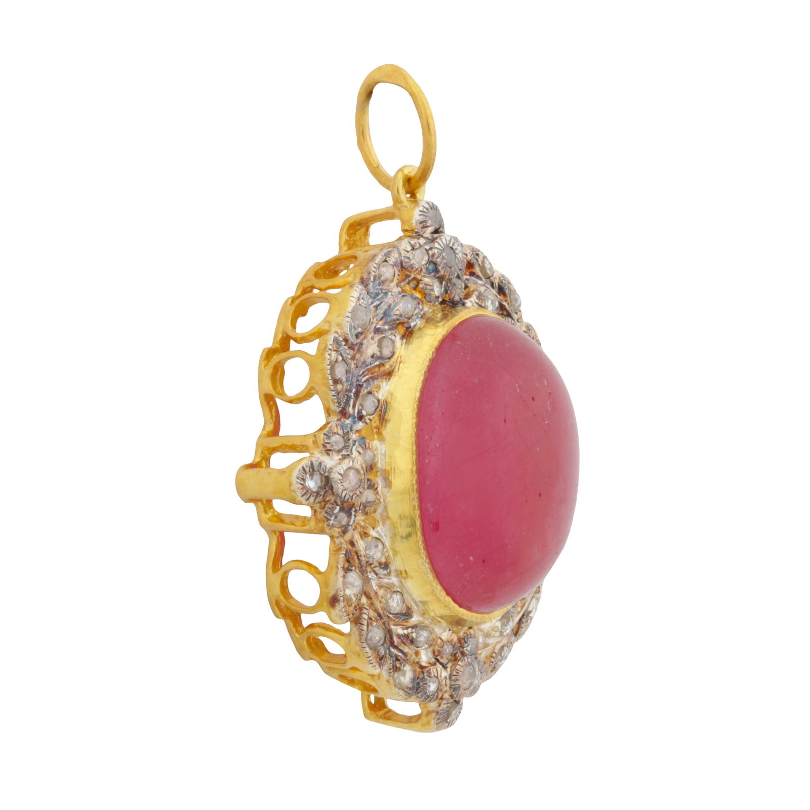 A ruby and diamond pendant Yellow and white metal - 2