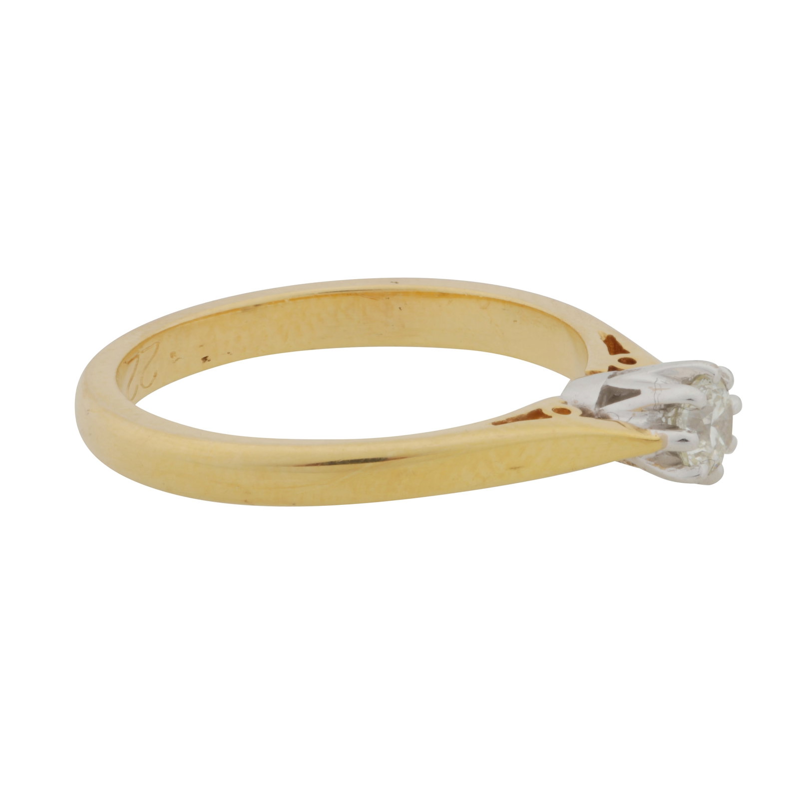 A diamond single stone ring 18ct yellow and white gold - 2