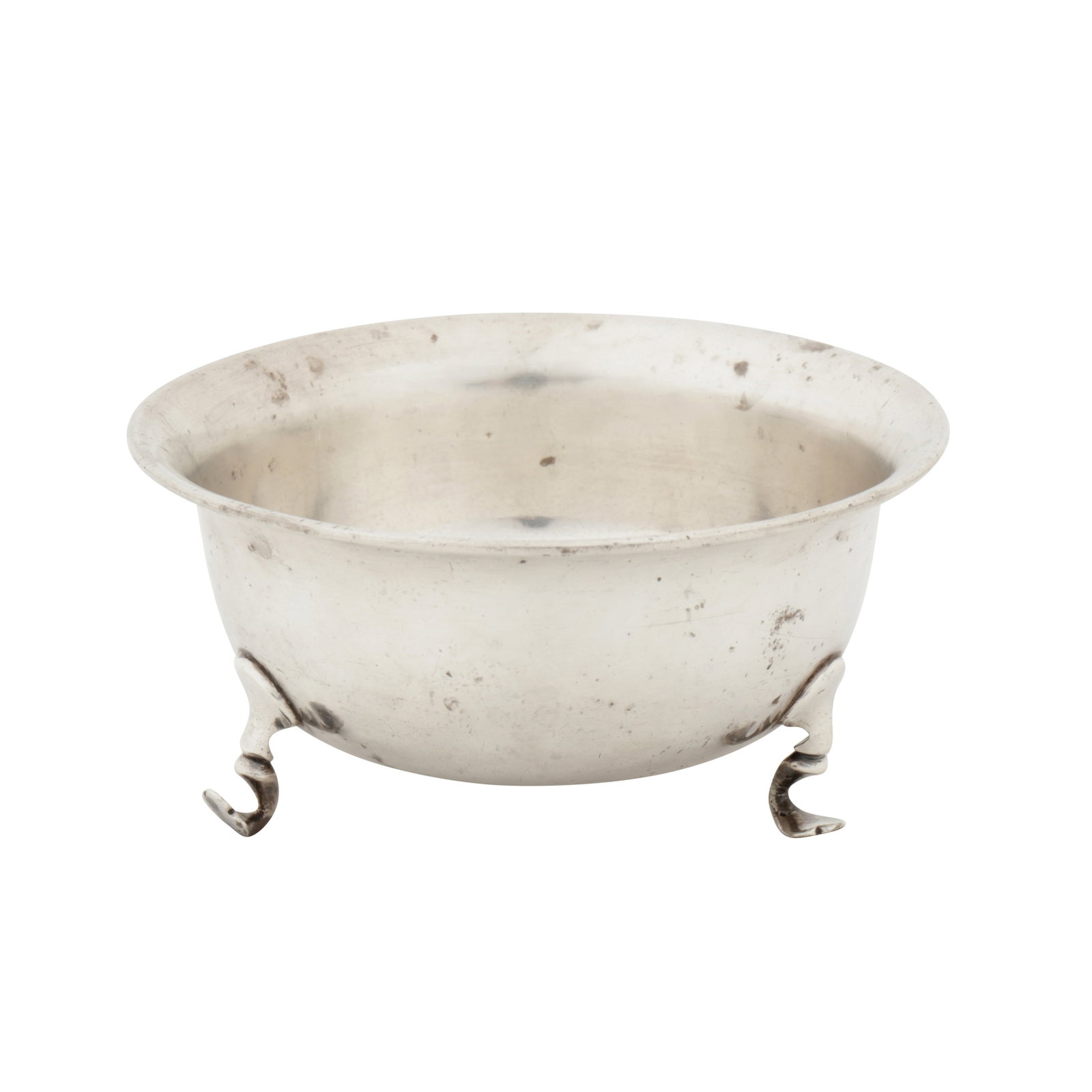 Birmingham 1892 by George Unite A Victorian sterling silver sugar bowl: Birmingham 1892 by George Unite A Victorian sterling silver sugar bowl Circular form on three feet. Weight – 107 grams / 3.44 ozt