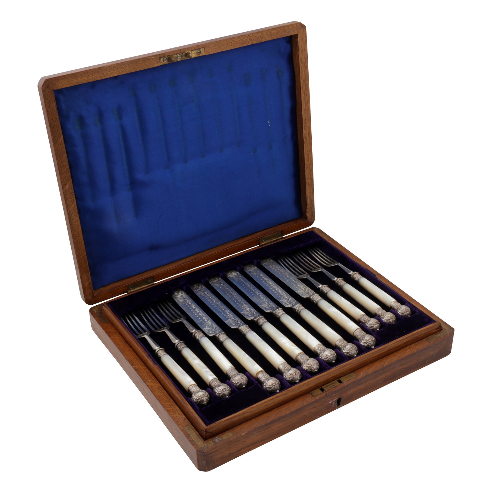 London 1895/96 by Maxfield and Sons A cased set of Victorian sterling silver fruit eaters - 2