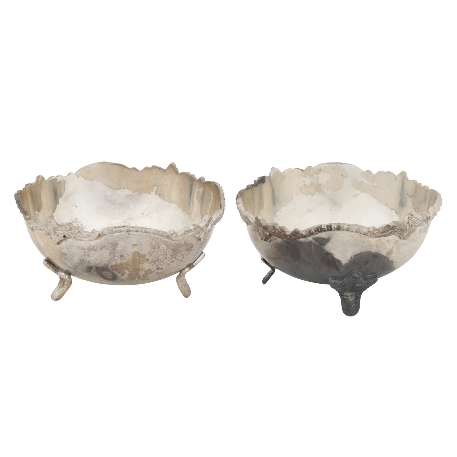 A pair of late 20th century Indian silver bowls: A pair of late 20th century Indian silver bowls Rounded circular form with chased edge. (2) Weight – 188 grams / 6.04 ozt