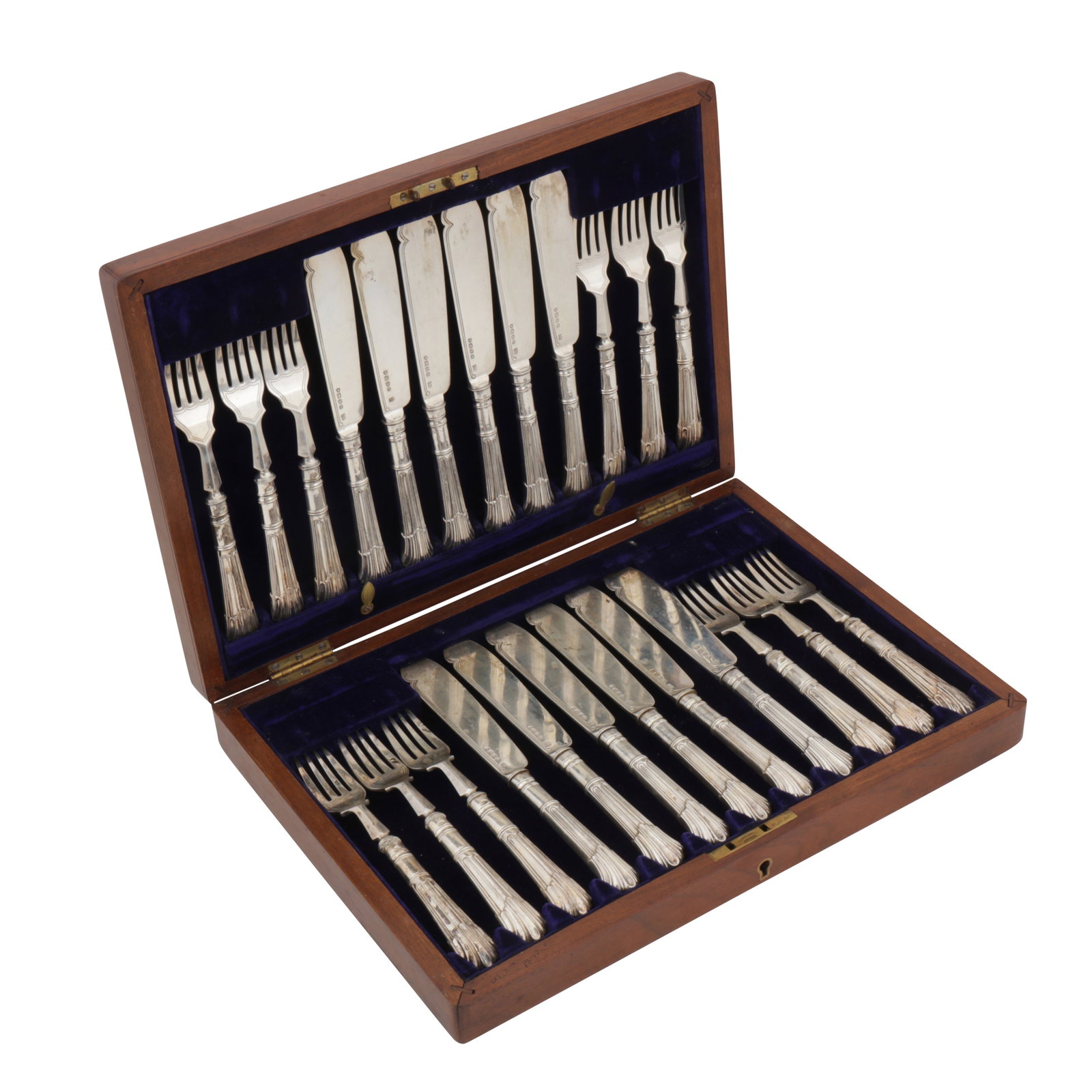 London 1886 by Goldsmiths' Alliance Ltd A cased set of Victorian sterling silver fish eaters (1 of 3)