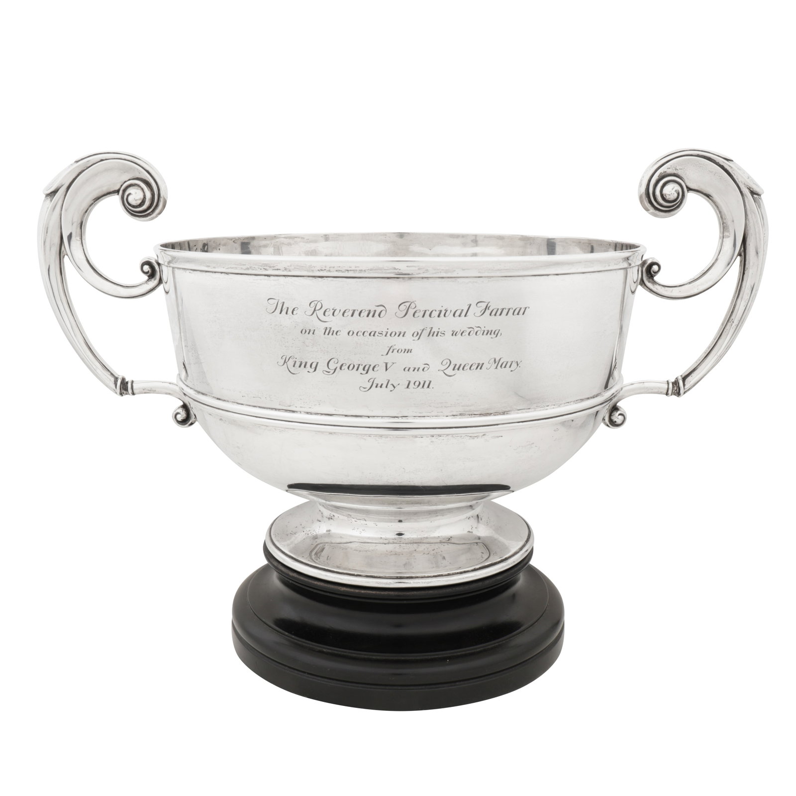 Royal interest - London 1910 by Hawksworth, Eyre and Co Ltd A large George V sterling silver twin (1 of 8)
