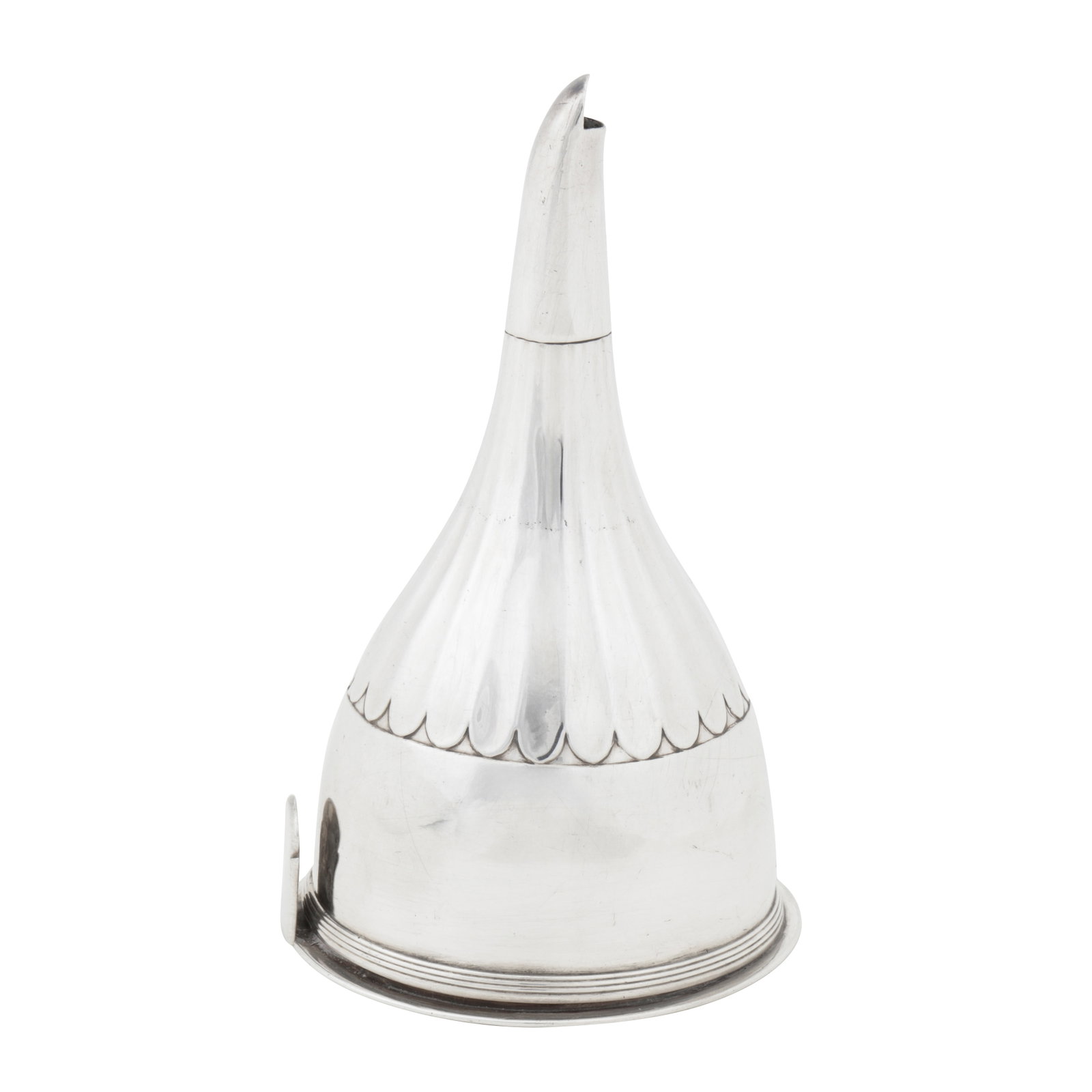 London 1818 by Robert Hennell II A George III sterling silver wine funnel (1 of 6)