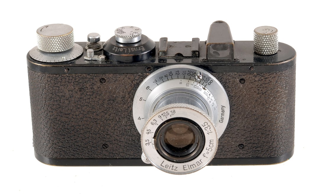 Black Leica Standard Body. #291900. (1 of 4)