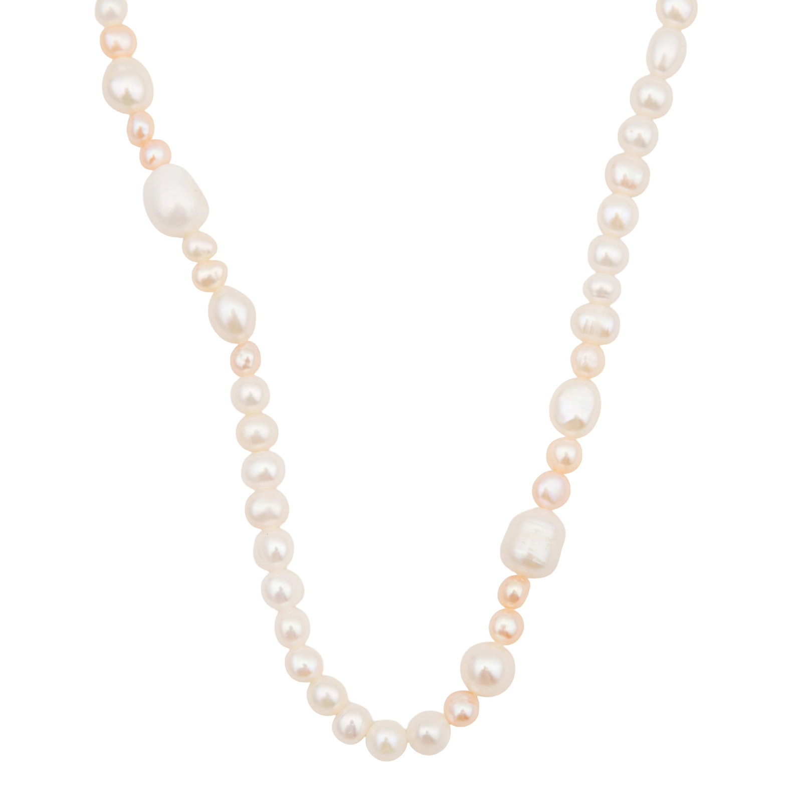 A single strand pearl necklace - 2