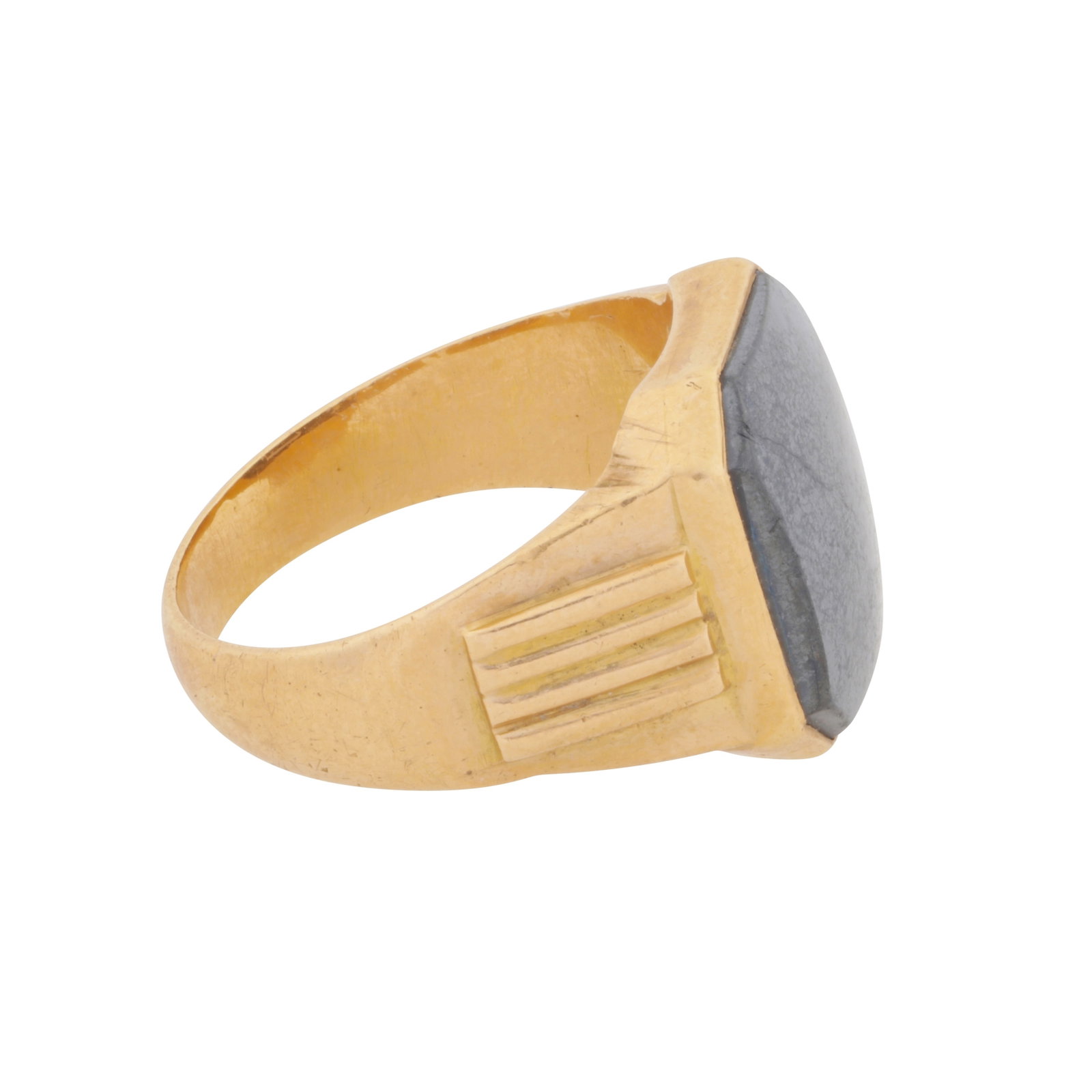 An hematite signet ring Yellow metal - 2