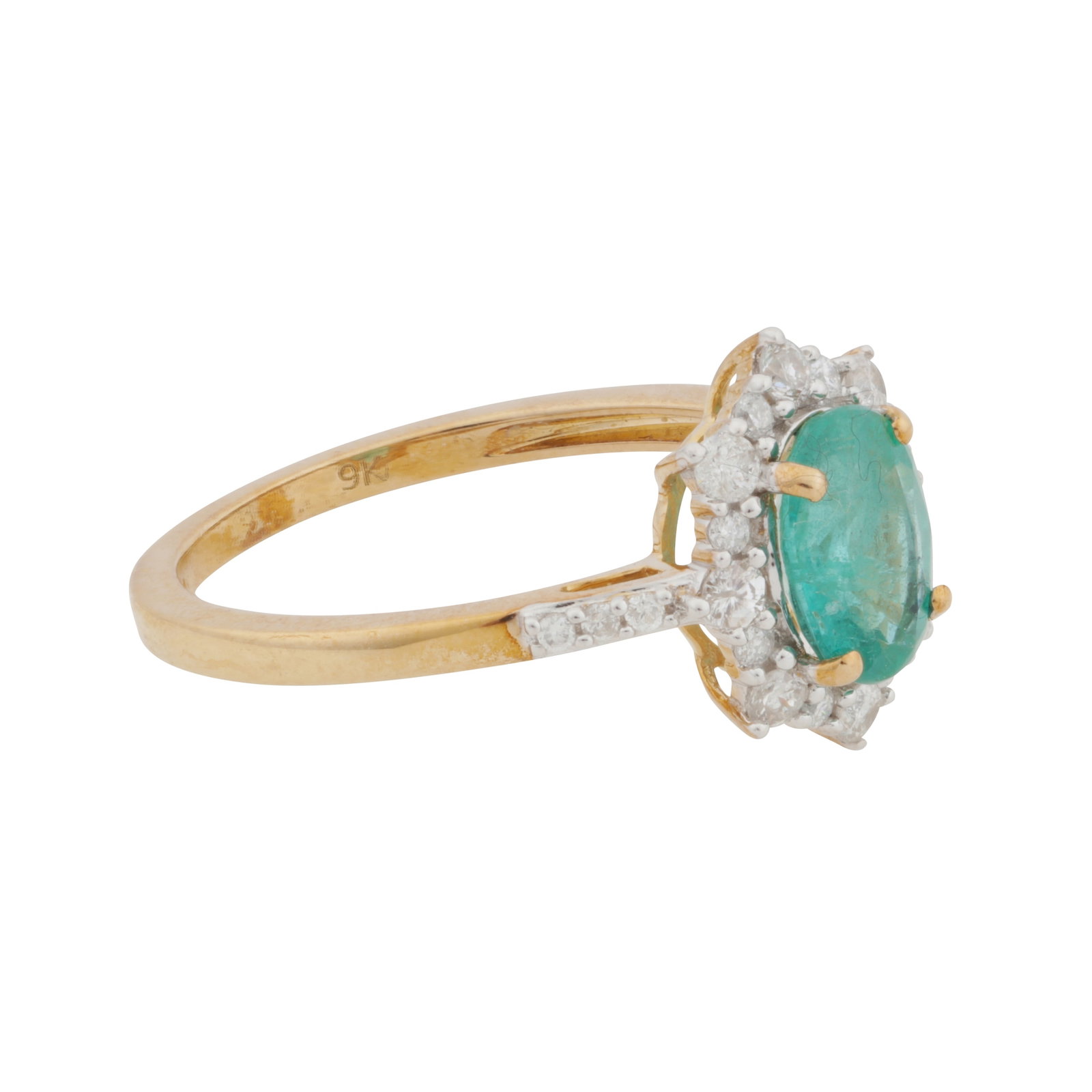 An emerald and diamond ring 9ct yellow gold - 2
