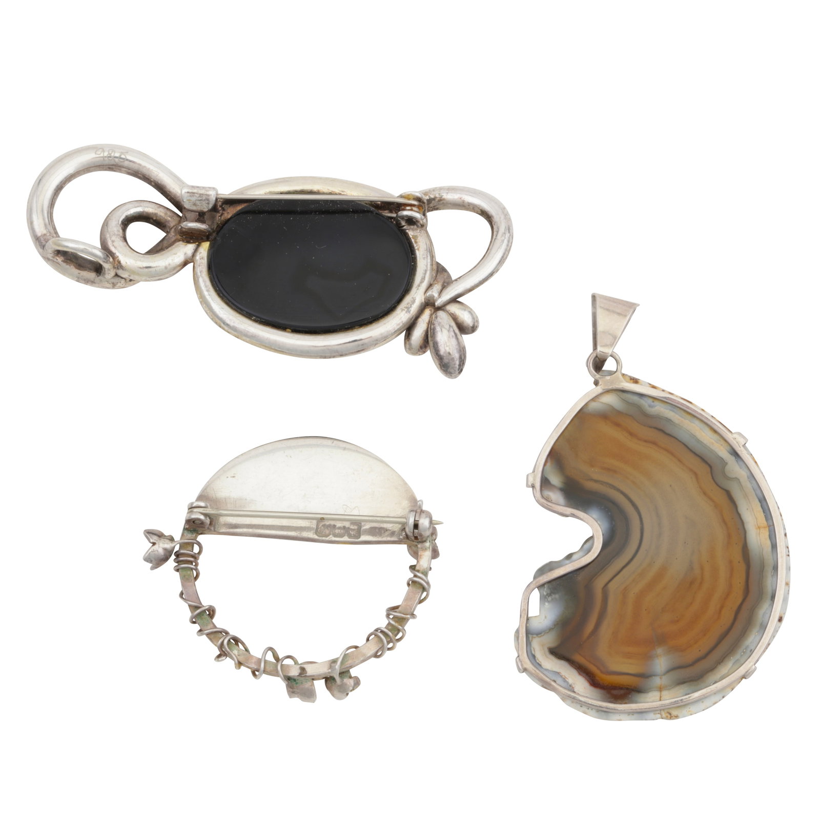 A collection of silver jewellery in a Charles De Temple box White metal - 2