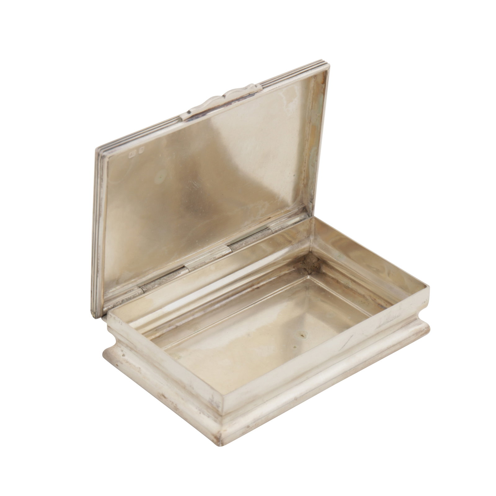 London 1969 by Collingwood and Co An Elizabeth II sterling silver snuff box - 2
