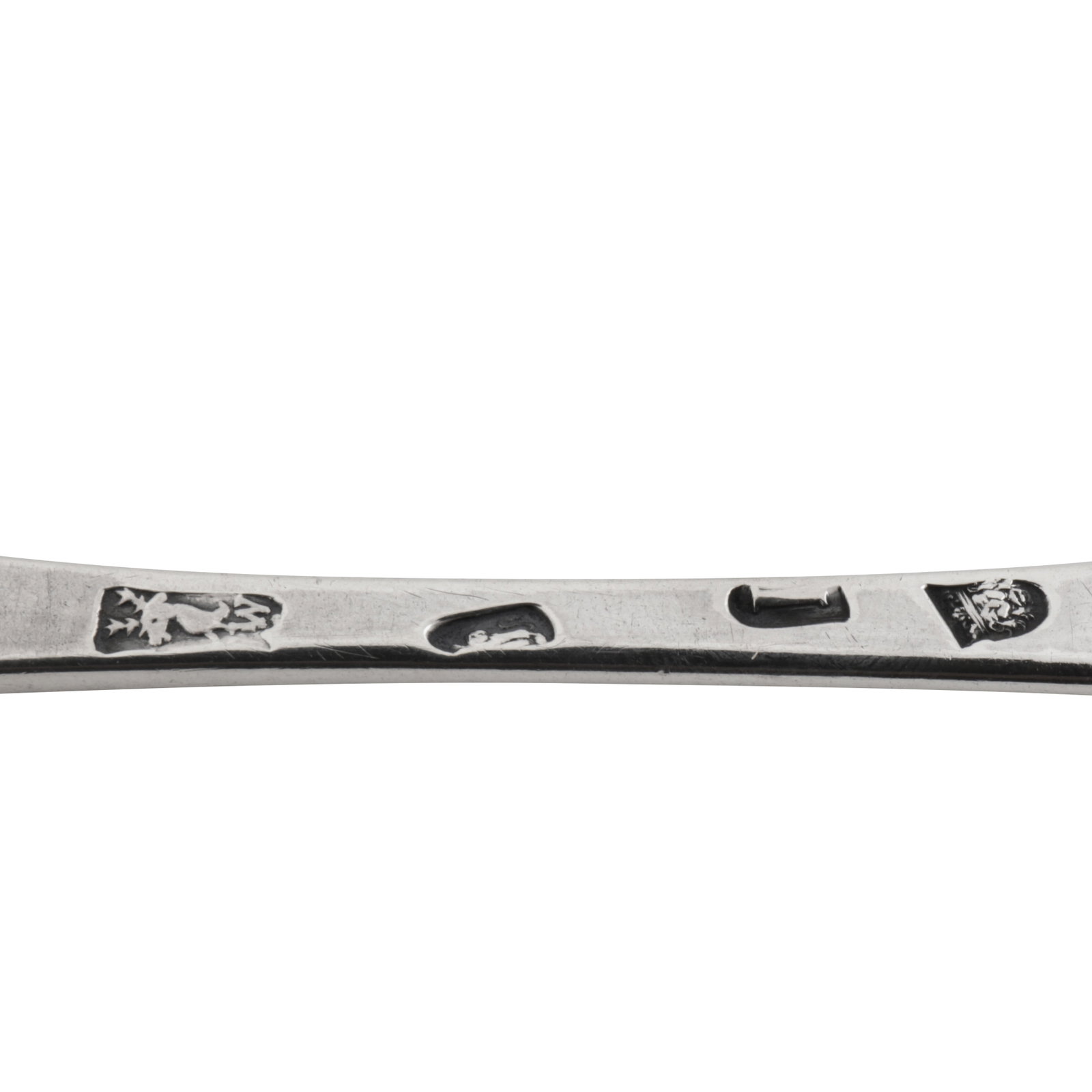 London 1724 by Benjamin Watts A pair of George I sterling silver tablespoons - 3