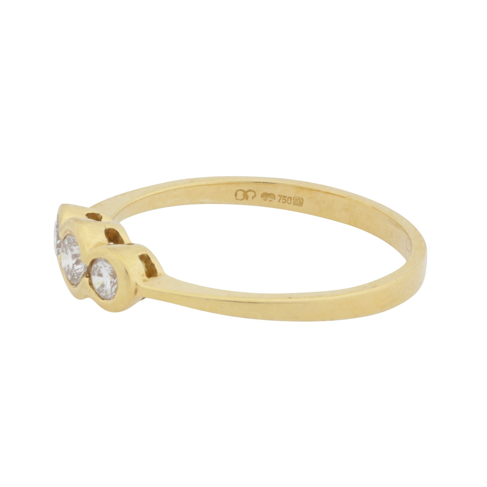 A three-stone old brilliant cut diamond ring 18 carat yellow gold - 2