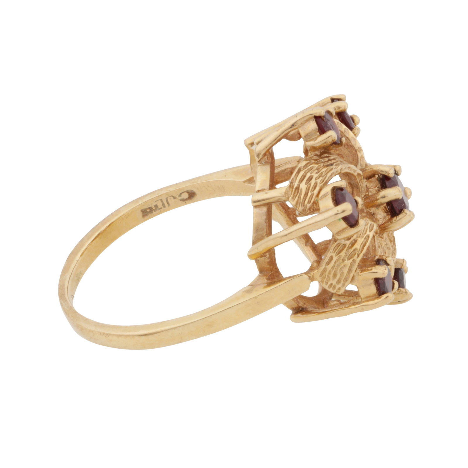 A garnet ring 9ct yellow gold - 2