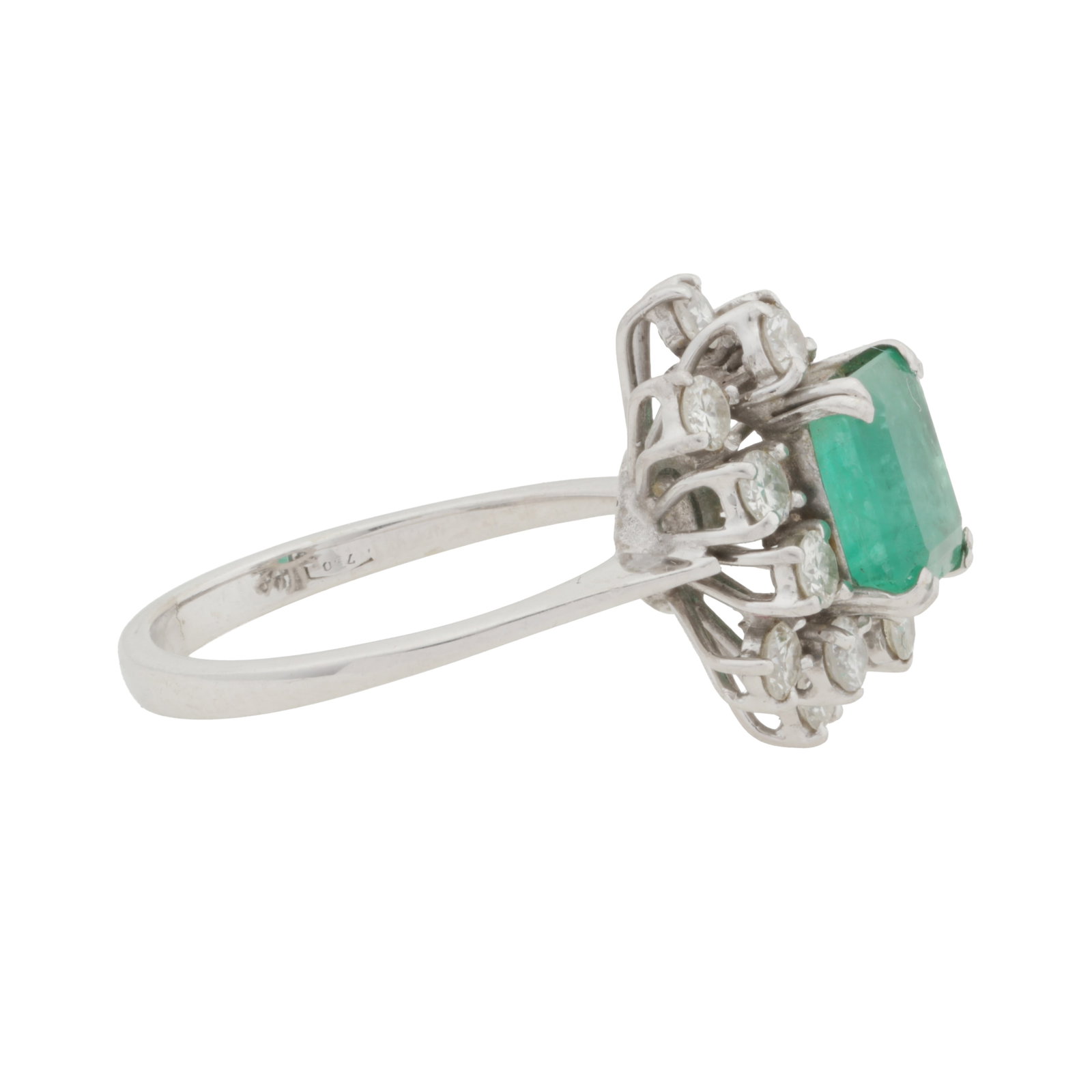 An emerald and diamond ring White metal - 2