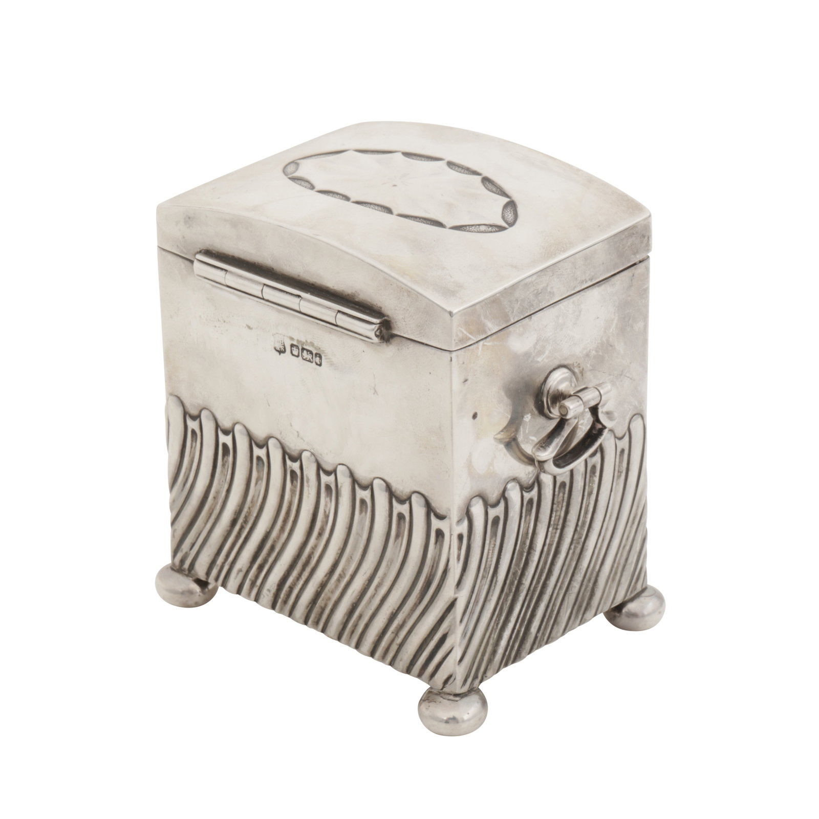 Sheffield 1926 by Thomas Bradbury and Sons A George V sterling silver tea caddy - 2
