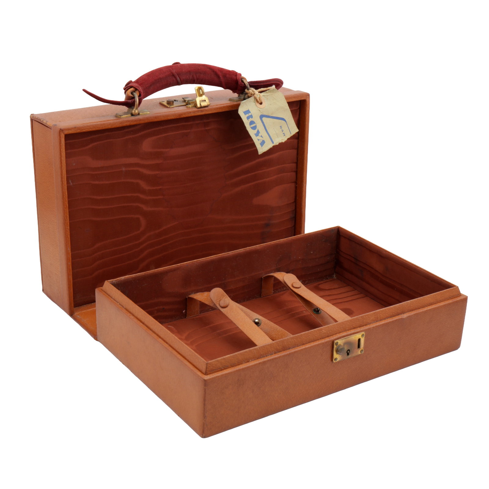 London 1934 by Asprey and Co A cased George V sterling silver gilt travelling vanity case - 2