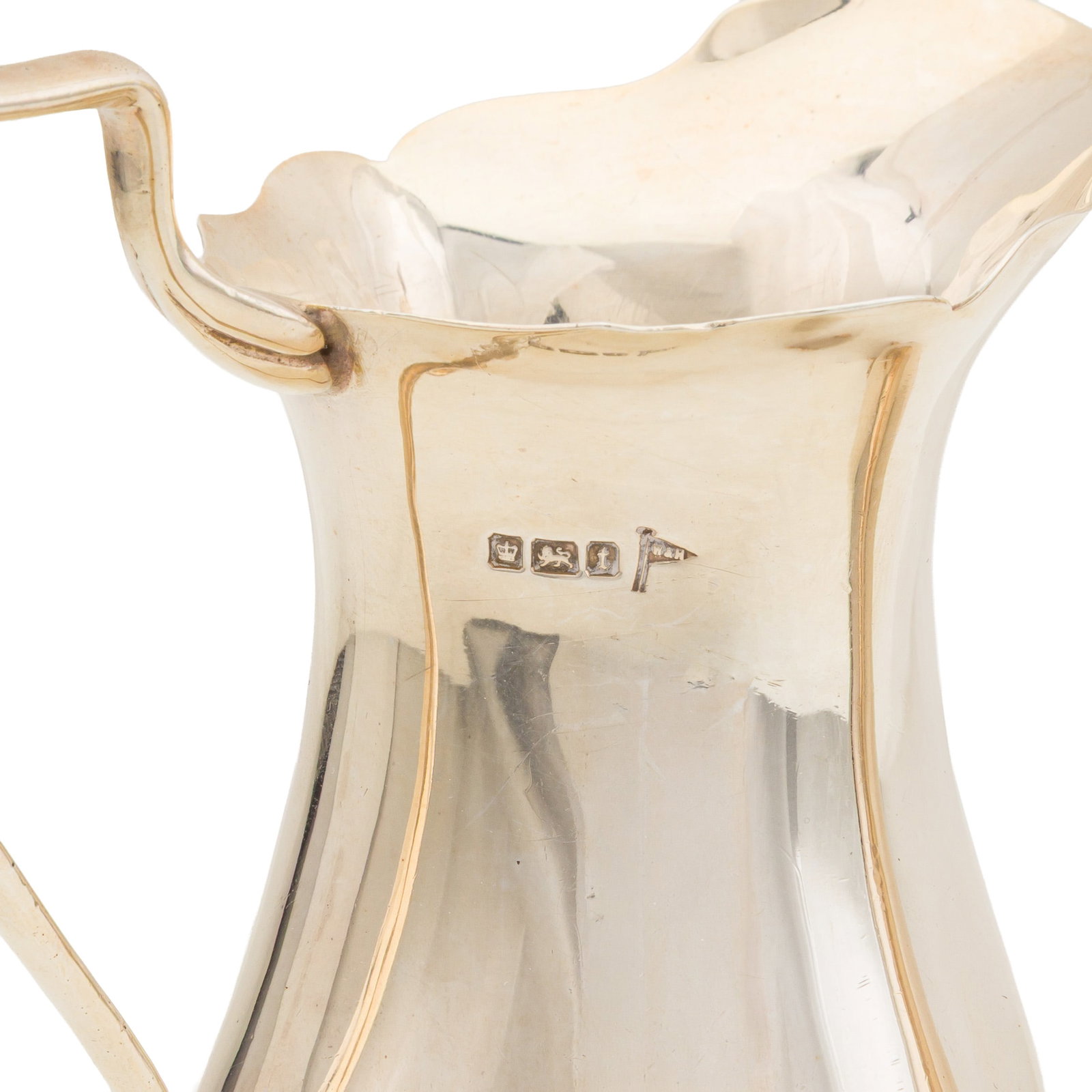 Sheffield 1911 by Walker and hall A George V sterling silver sugar caster and cream jug - 3