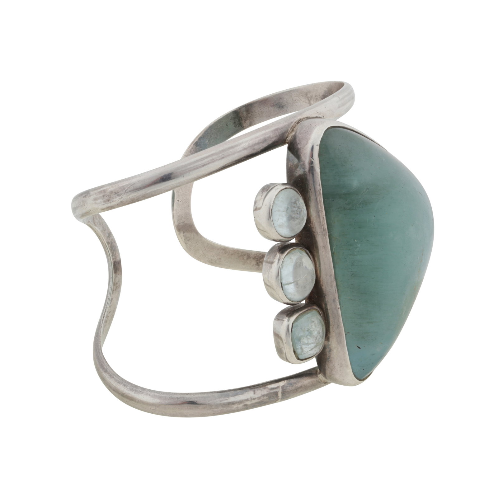 An aquamarine and rock crystal cuff bangle - 2