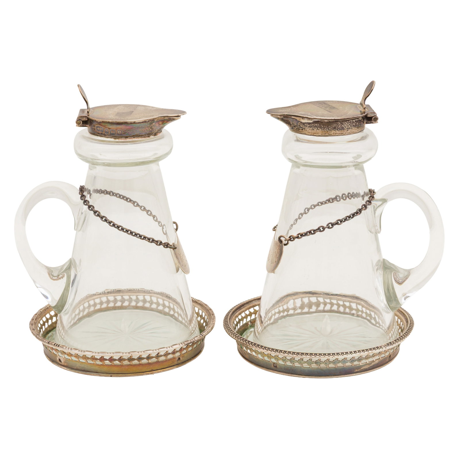 Birmingham 1938 by Hukin and Heath A pair of George VI sterling silver mounted glass whiskey noggins - 2