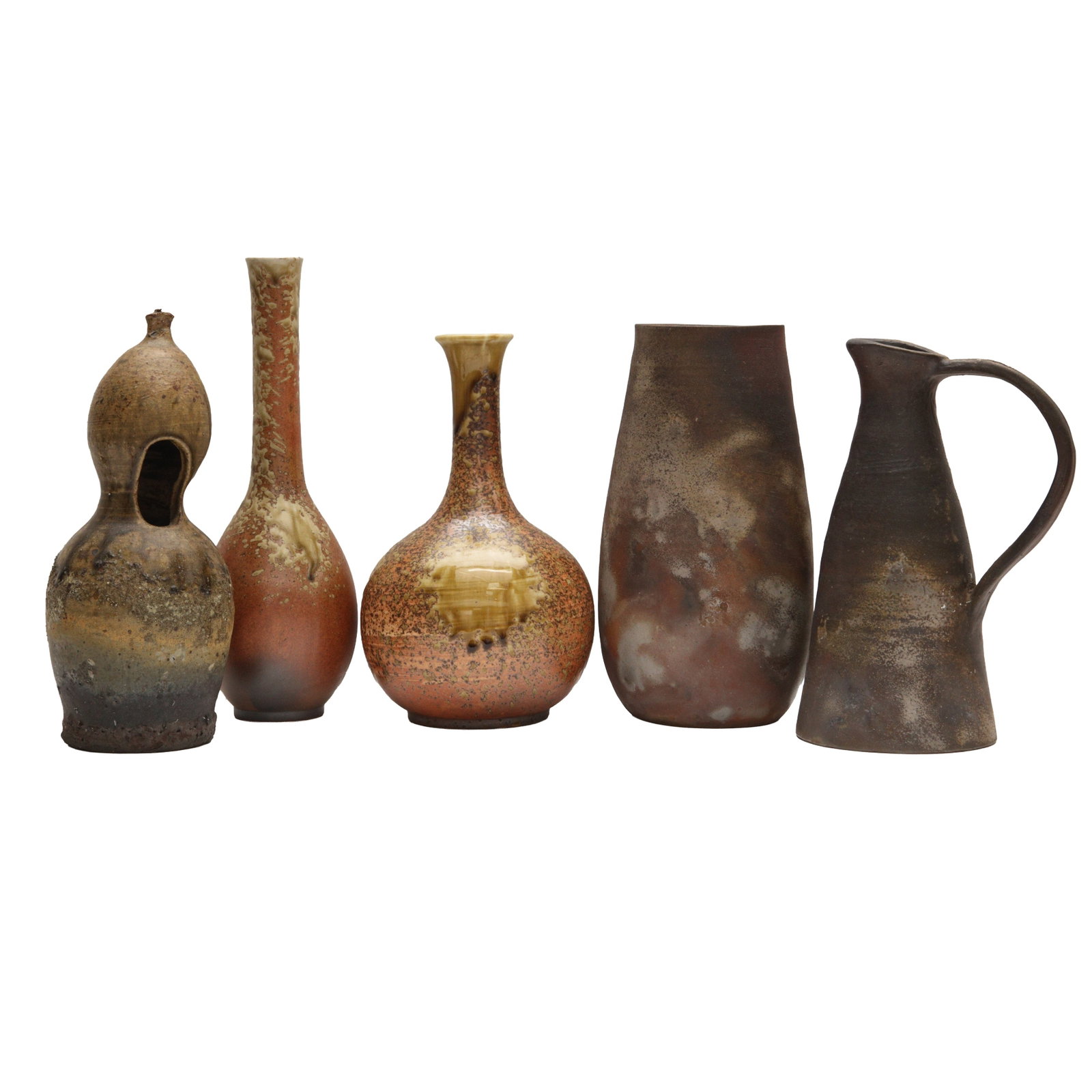 A group of Japanese stoneware vases and jars, 20th/21st century: Comprising a group of five vessels of varied form, including a long-necked vase with a reddish clay body and natural ash effects, another tall vase with pale feldspathic glaze and kiln accretions, and