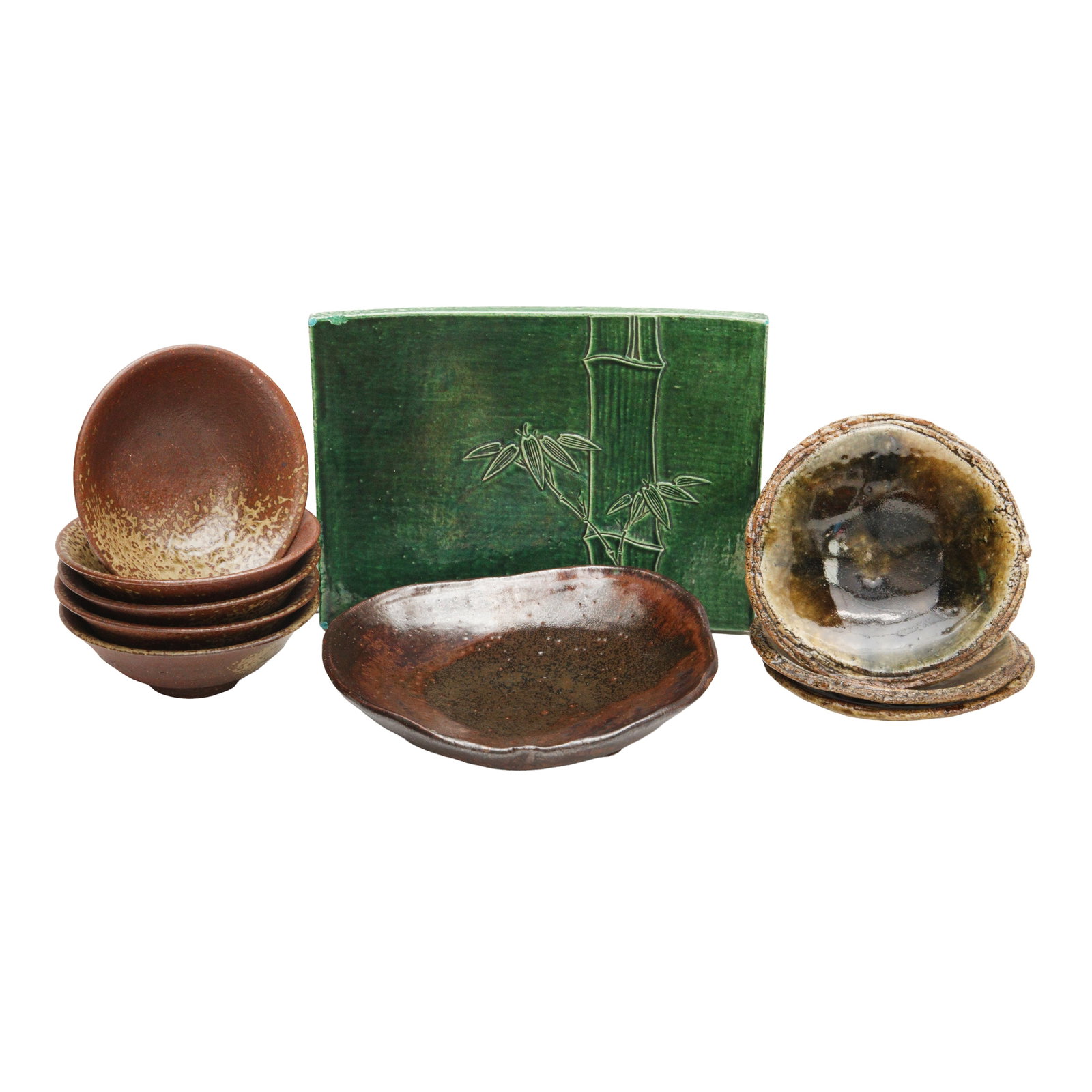 A group of Japanese stoneware dishes and bowls, 20th/21st century (1 of 12)