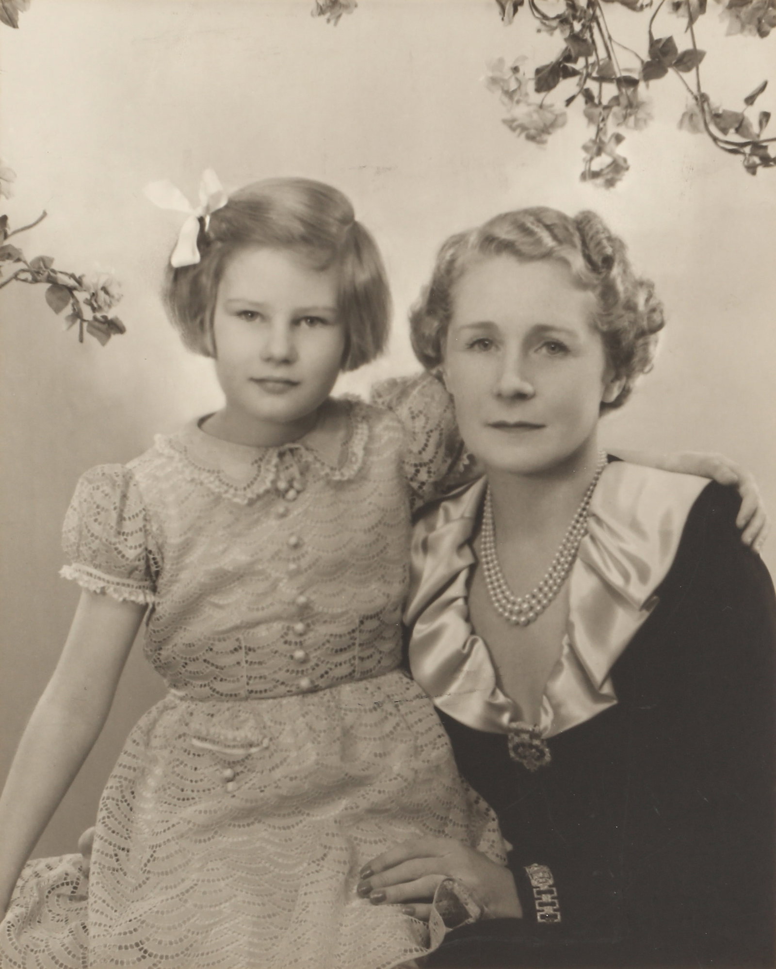 Yevonde [Madame Yevonde] (1893-1975) Rose Constance Leveson-Gower, Countess Granville (nee: Vintage silver bromide print, flush-mounted to brown card, image size 25 x 20cm, card size 42 x 33cm, signed by the photographer in pencil lower margin recto, with Yevonde's Berkeley Square credit sta